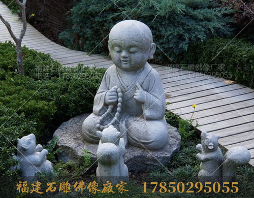 小沙弥石雕像